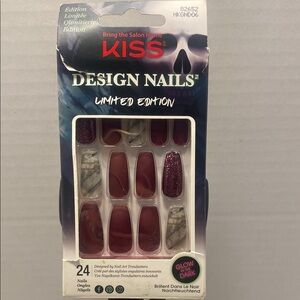 Kiss Limited Edition Maroon and Marble Design Nails (L) Glow in dark